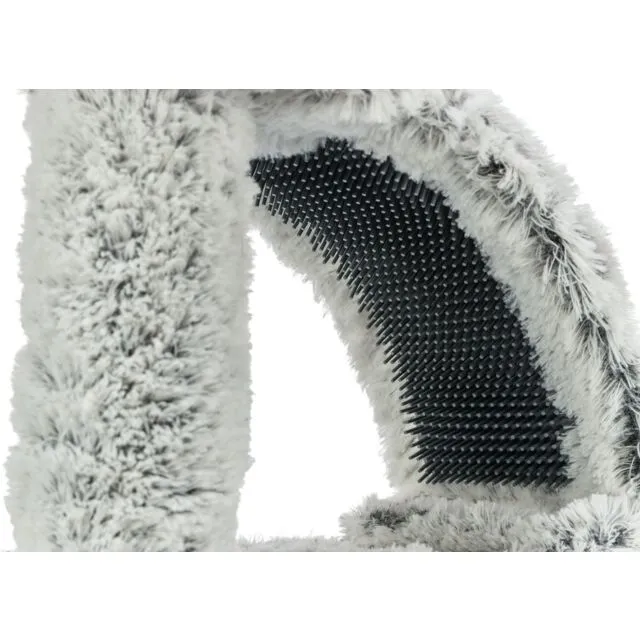 Trixie Winnie scratching post massage brush close-up